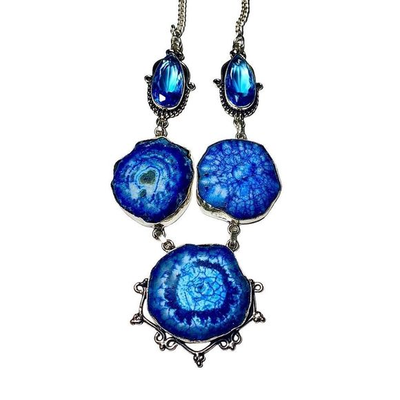 Blue Solar Quartz & Topaz Gemstones in a 925 Sterling Silver Overlay Necklace - Picture 4 of 8